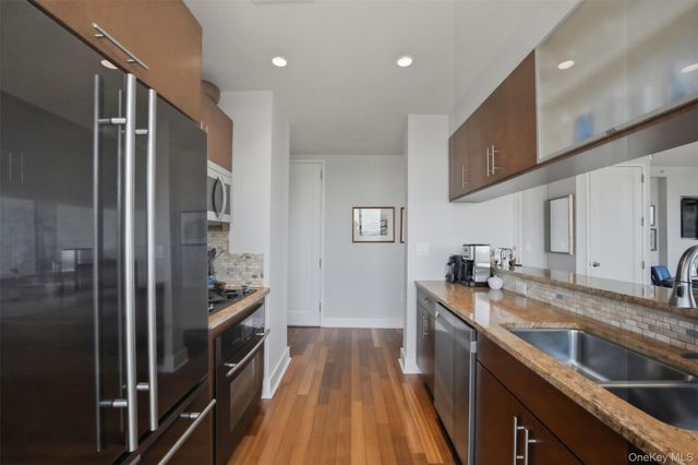 175 Huguenot Street 2503, New Rochelle, NY 10801