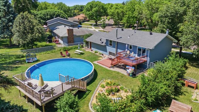 2832 Westgate Drive S, Fargo, ND 58103