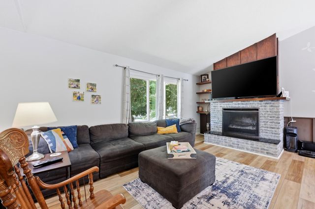 2832 Westgate Drive S, Fargo, ND 58103