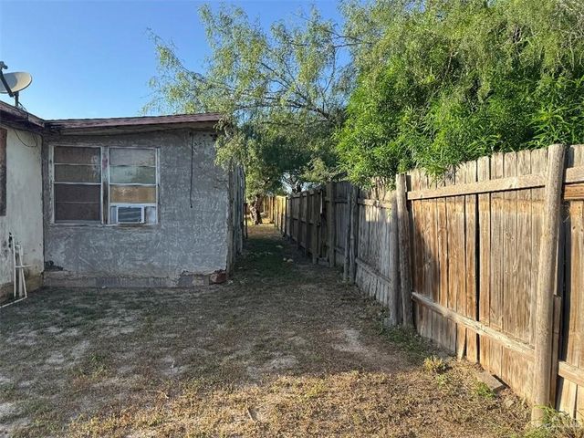 321 E 13th Street, La Joya, TX 78560