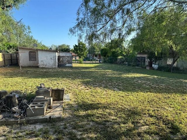 321 E 13th Street, La Joya, TX 78560