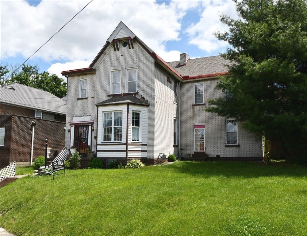 108 Locust St, Mt Oliver, PA 15210