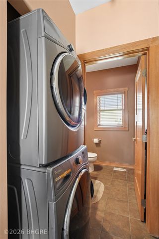 8402 Long Meadow Lane, Johnston, IA 50131