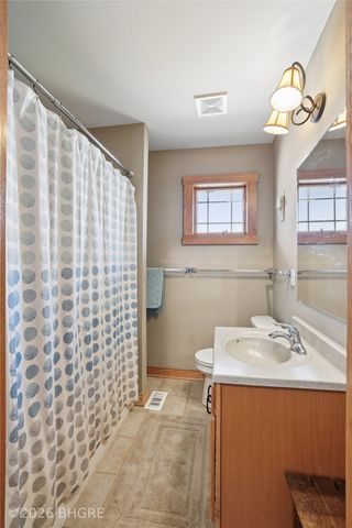 8402 Long Meadow Lane, Johnston, IA 50131