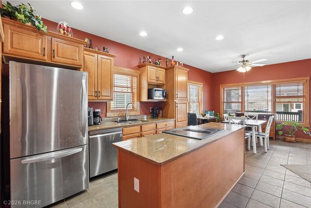 8402 Long Meadow Lane, Johnston, IA 50131