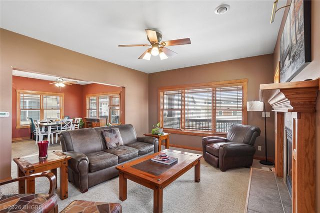 8402 Long Meadow Lane, Johnston, IA 50131