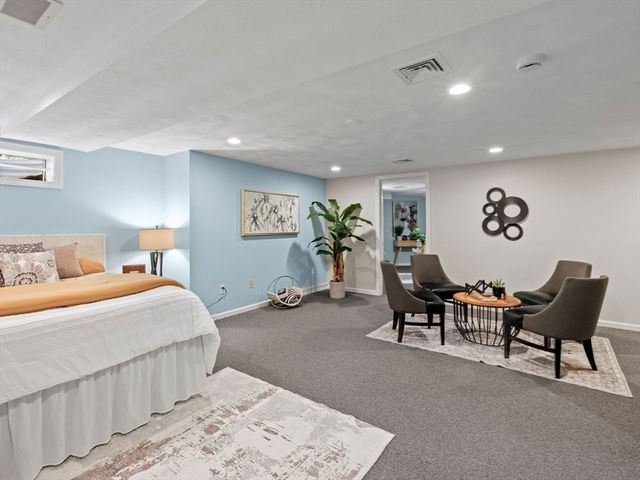 31 Forest Lane 31, Hopkinton, MA 01748