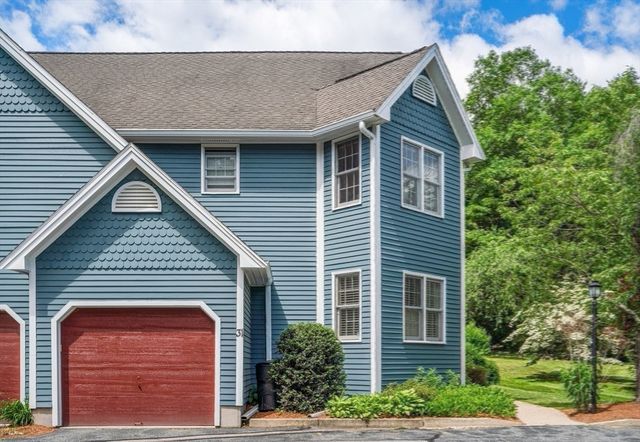 31 Forest Lane 31, Hopkinton, MA 01748