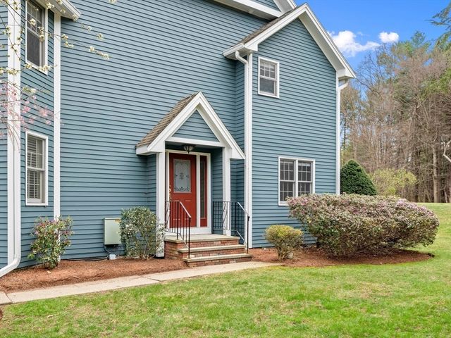 31 Forest Lane 31, Hopkinton, MA 01748