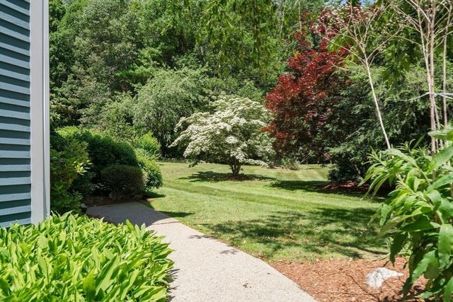 31 Forest Lane 31, Hopkinton, MA 01748