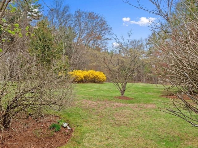 31 Forest Lane 31, Hopkinton, MA 01748