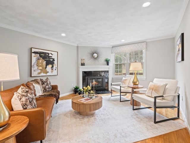 31 Forest Lane 31, Hopkinton, MA 01748