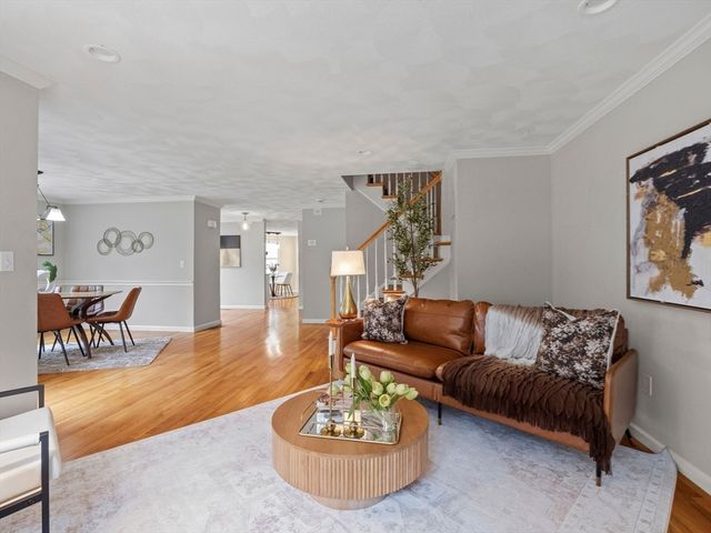 31 Forest Lane 31, Hopkinton, MA 01748