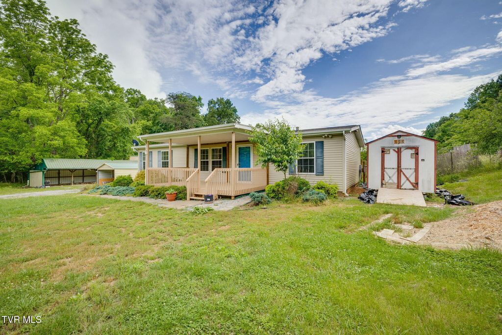 108 Richards Road, Rogersville, TN 37857