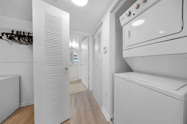 2101 Brickell Ave 605, Miami, FL 33129