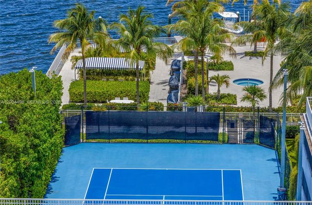 2101 Brickell Ave 605, Miami, FL 33129