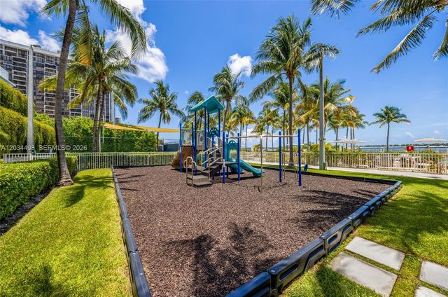 2101 Brickell Ave 605, Miami, FL 33129