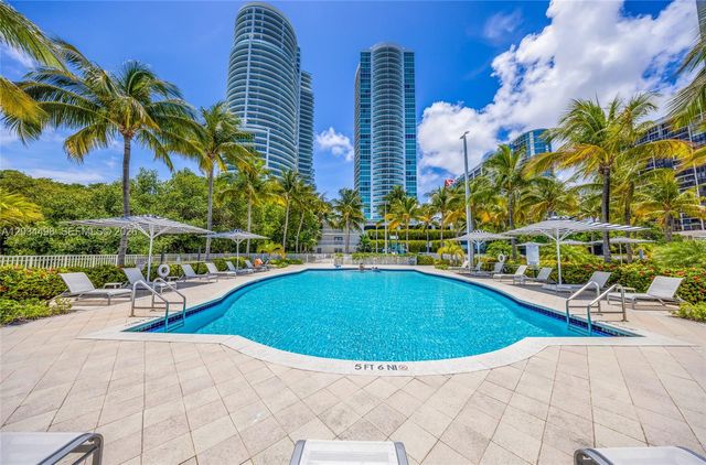 2101 Brickell Ave 605, Miami, FL 33129