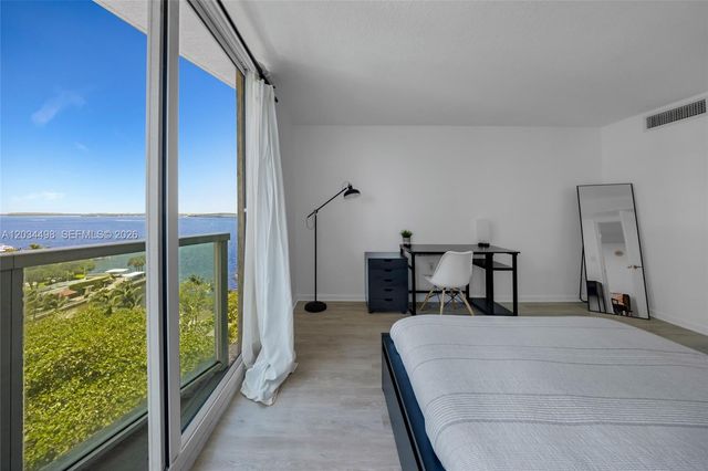 2101 Brickell Ave 605, Miami, FL 33129