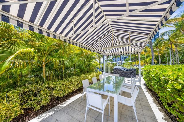 2101 Brickell Ave 605, Miami, FL 33129