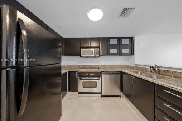 2101 Brickell Ave 605, Miami, FL 33129