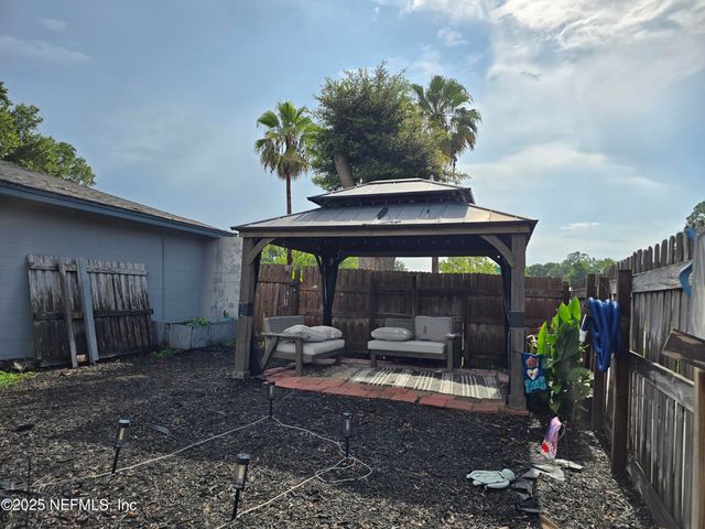 6051 FOXFIRE Court, Jacksonville, FL 32244