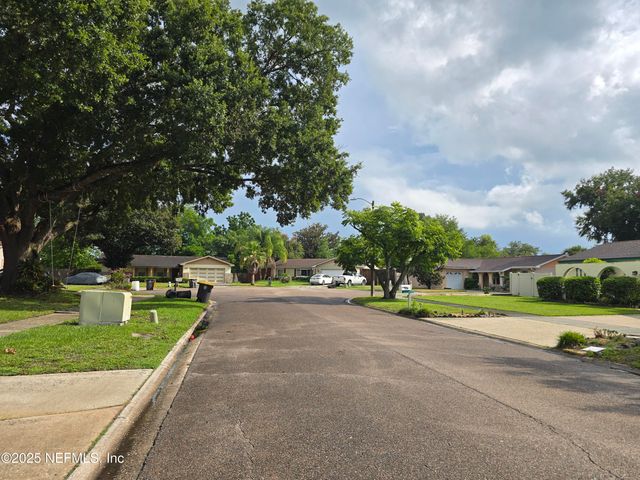 6051 FOXFIRE Court, Jacksonville, FL 32244