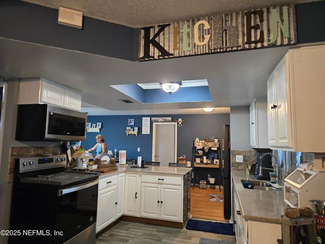 6051 FOXFIRE Court, Jacksonville, FL 32244