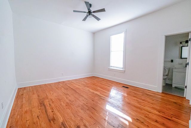 1917 WALKER AVE, Memphis, TN 38104