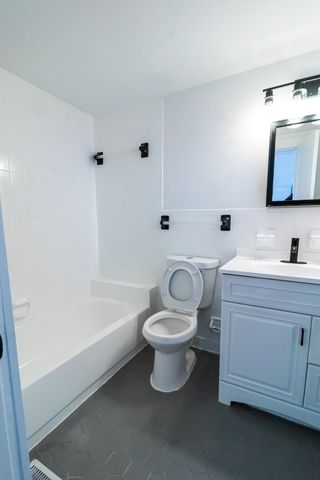 1917 WALKER AVE, Memphis, TN 38104