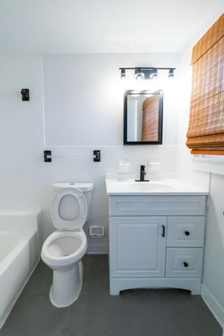 1917 WALKER AVE, Memphis, TN 38104