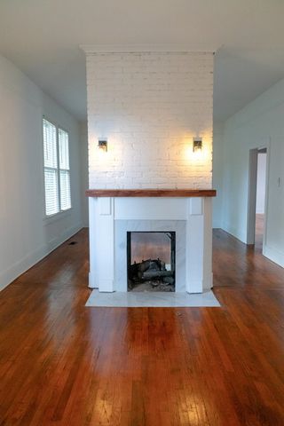 1917 WALKER AVE, Memphis, TN 38104