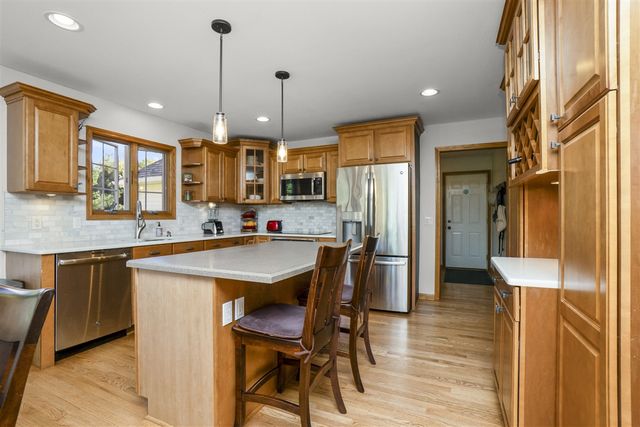 13440 Meadowview Drive, Chelsea, MI 48118