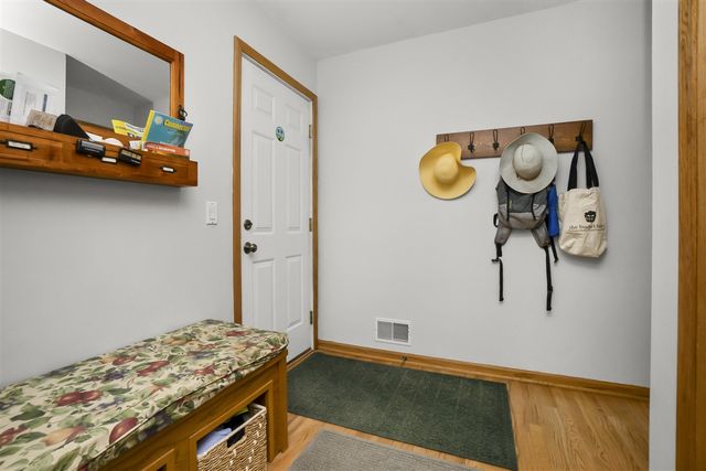 13440 Meadowview Drive, Chelsea, MI 48118