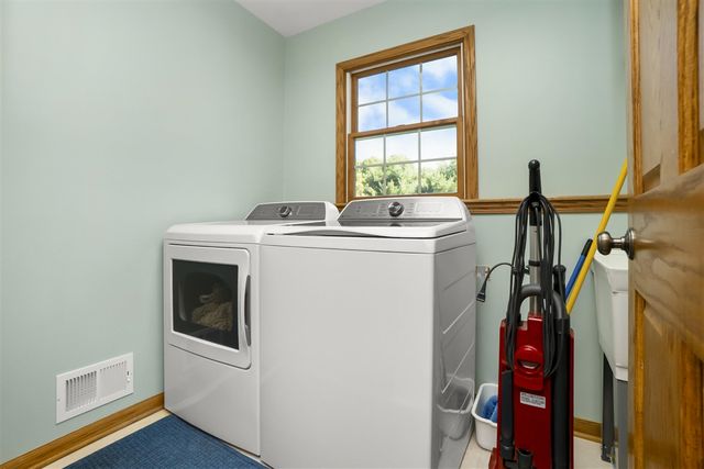 13440 Meadowview Drive, Chelsea, MI 48118