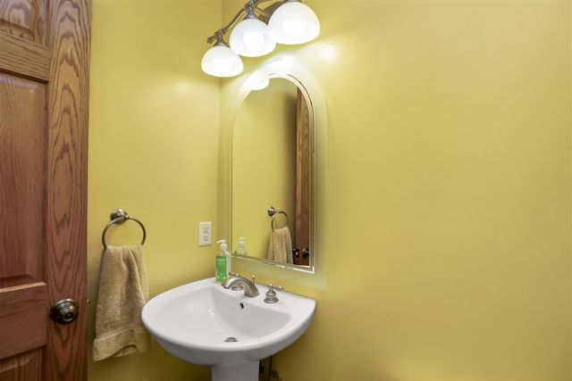 13440 Meadowview Drive, Chelsea, MI 48118