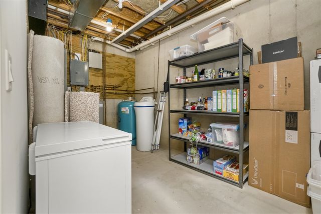 13440 Meadowview Drive, Chelsea, MI 48118