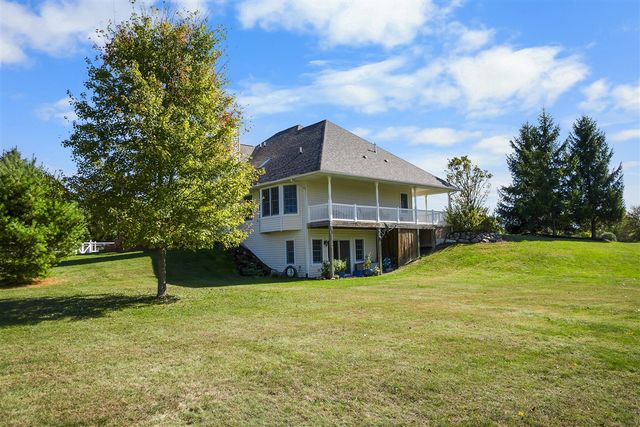 13440 Meadowview Drive, Chelsea, MI 48118