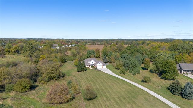 13440 Meadowview Drive, Chelsea, MI 48118