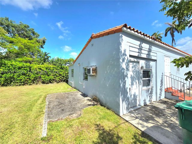 1619 NW 27 ST REAR, Miami, FL 33142