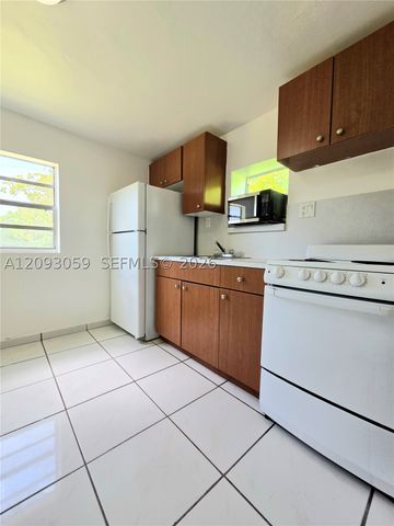 1619 NW 27 ST REAR, Miami, FL 33142