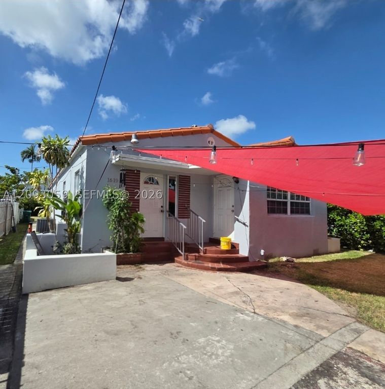 1619 NW 27 ST REAR, Miami, FL 33142