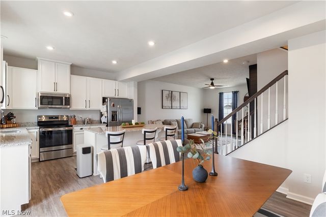 4037 N Steels Circle, Cuyahoga Falls, OH 44224