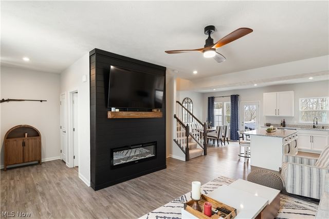 4037 N Steels Circle, Cuyahoga Falls, OH 44224