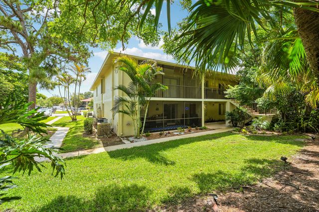 6520 Chasewood Drive Apt G, Jupiter, FL 33458