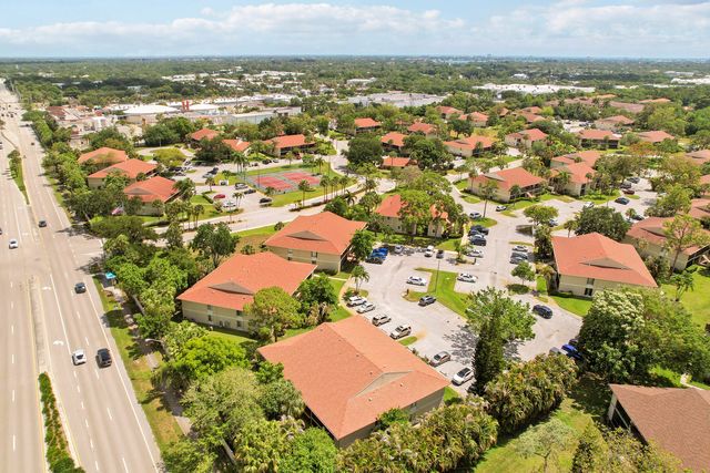 6520 Chasewood Drive Apt G, Jupiter, FL 33458