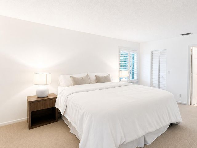6520 Chasewood Drive Apt G, Jupiter, FL 33458
