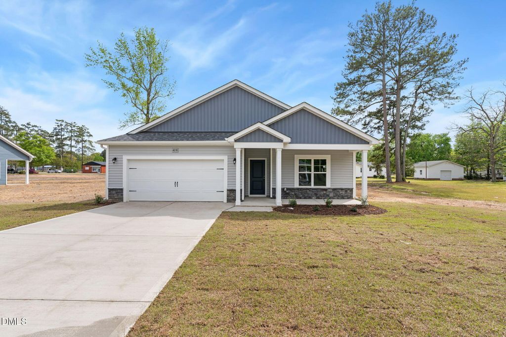 4052 Lofton Street, Wade, NC 28395