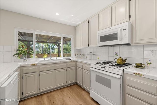 5434 Indian Hills Drive, Simi Valley, CA 93063