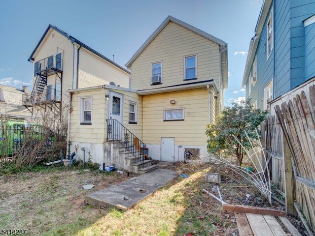 138 Orange St, Bloomfield Twp., NJ 07003